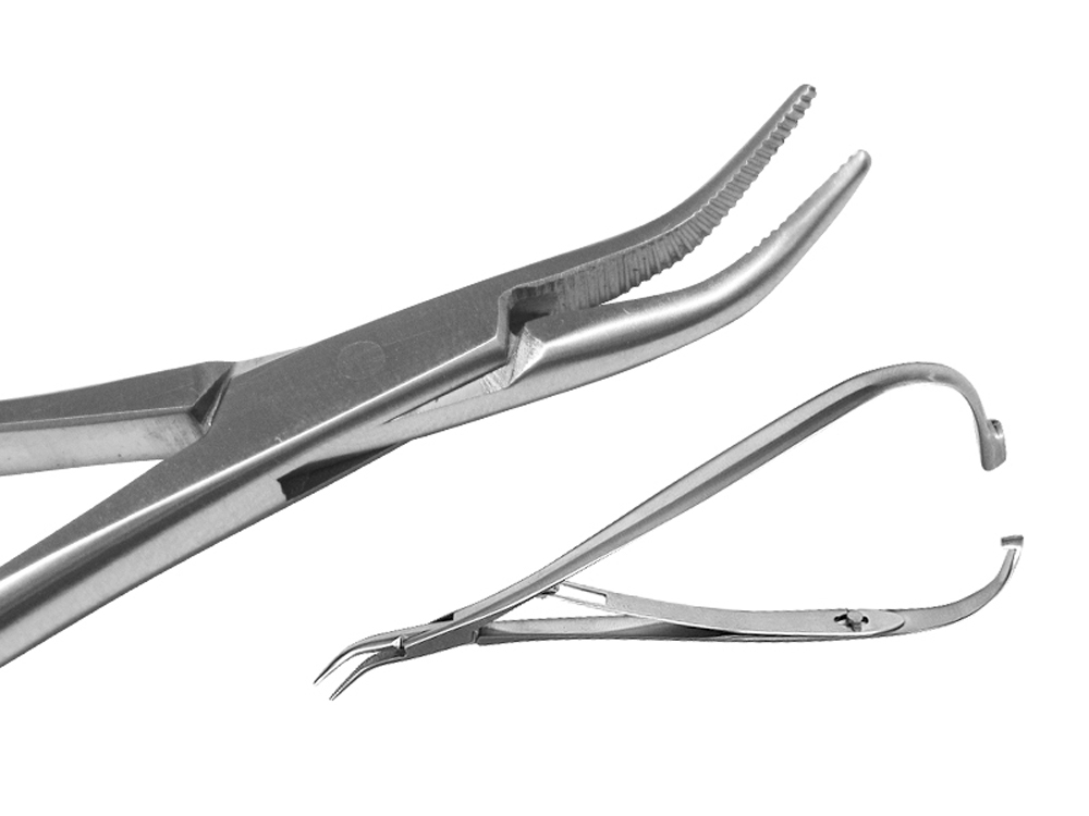 Smaha Forceps Nadelhalter gebogen